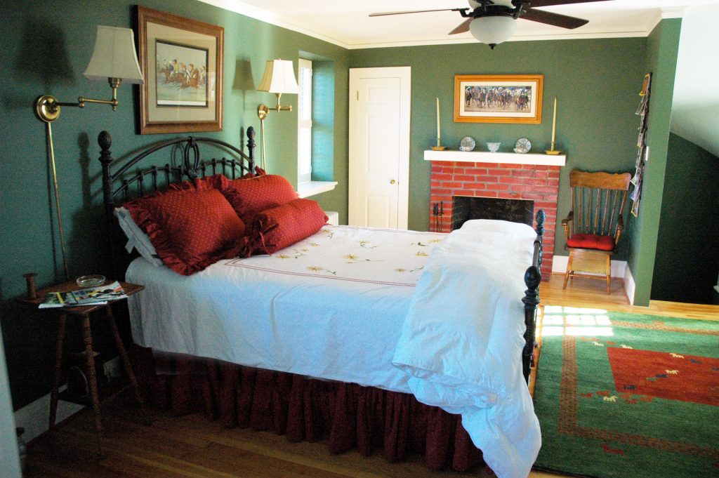 The 2nd floor master, features a queen bed and private bath.